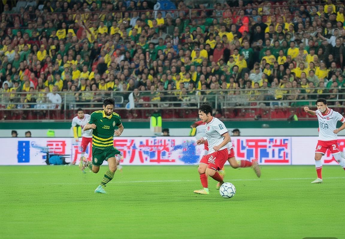 2017中超经典对决：鲁能与申花巅峰之战回顾(图4)